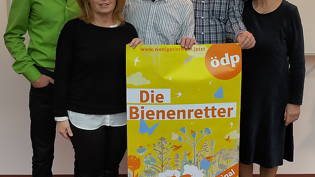Auf dem Foto von links: Alexander Krimmer (Beisitzer), Karin Schuster (Stellvertretend Vorsitzende), Bernd Knatz (Vorsitzender), Christian Thomas und Marianne Kuhli (Beisitzer).