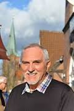 Dr. Manfred Link Dr. Manfred Link