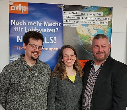 Von links: Die Bezirkstagsdirektkandidaten David Kiening (Stimmkreis 123) und Dr. Katharina Graunke (Stimmkreis 124) sowie der Landtagsdirektkandidat Wilhelm Streit (Stimmkreis 123). 