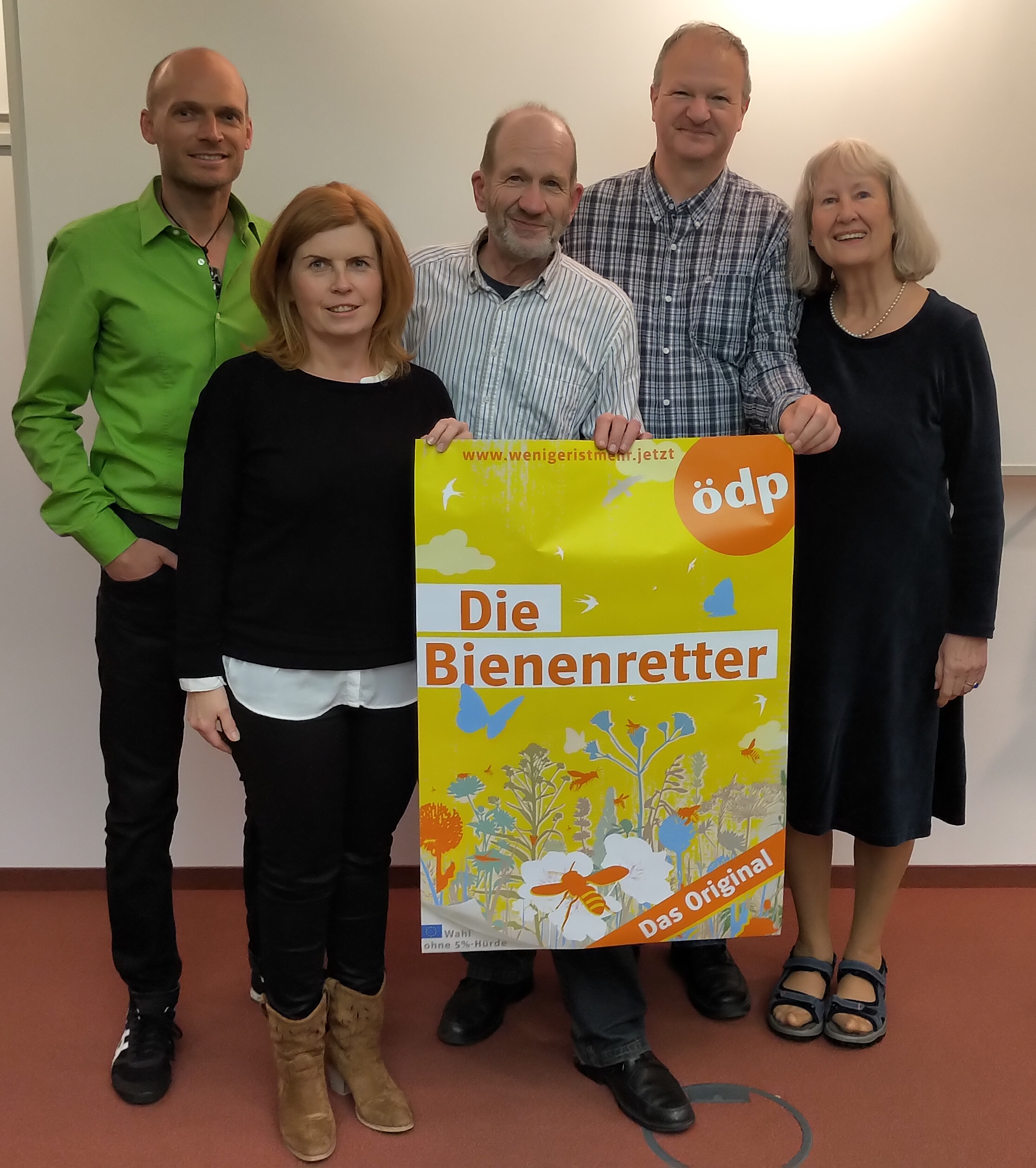Auf dem Foto von links: Alexander Krimmer (Beisitzer), Karin Schuster (Stellvertretend Vorsitzende), Bernd Knatz (Vorsitzender), Christian Thomas und Marianne Kuhli (Beisitzer).